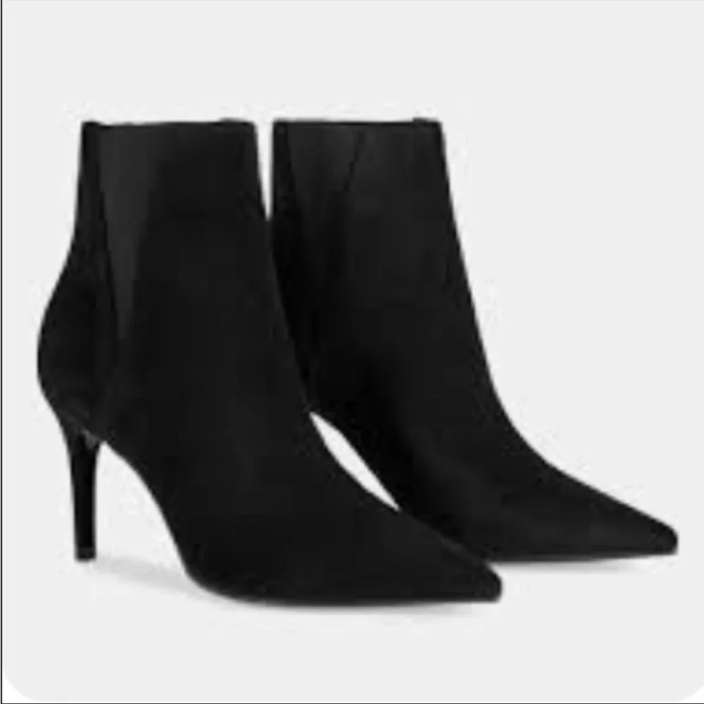 Ted Baker London Suede Pointy Toe‎ Bootie